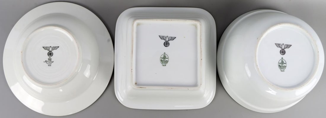3 WWII GERMAN REICH WEHRMACHT PORCELAIN BOWL LOT: Lot of three (3) WWII German Reich Wehrmacht Heer Army porcelain bowl, each different size. Each bowl features the Heer Army eagle insignia on the bottom with a manufacturer mark. Makers include "Koen