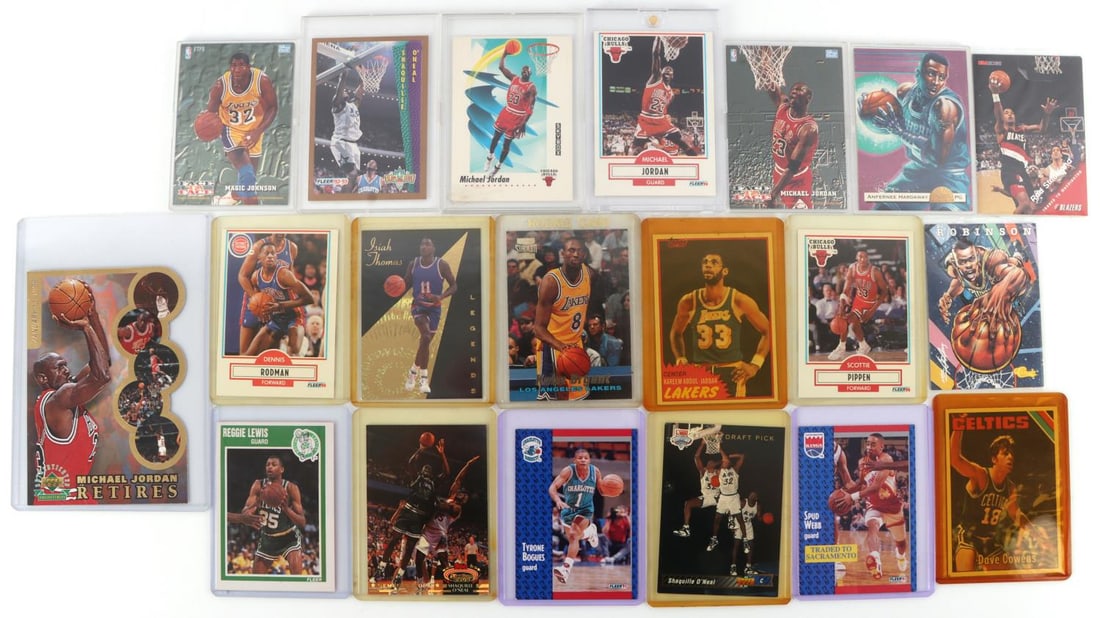 LOT OF 21 NEWER BASKETBALL TRADING CARDS KOBE ETC: 4 Michael Jordan cards including his retirement card, Magic Johnson, Kobe Bryant, Kreem Abdul-Jabbar, 3 Shaquille O'Neal cards, Dave Cowens, Dennis Rodman, just to name a few in this lot of 21 cards.
