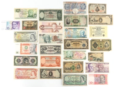 34 PC WORLD BANKNOTE LOT