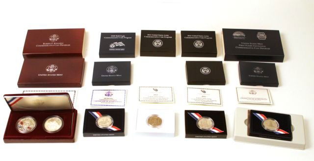 SILVER & CLAD US MINT COMMEMORATIVE COIN SET OF 5: 2008 Bald Eagle Proof clad half- dollar coin, 1998 Robert F. Kennedy proof and uncirculated silver dollars, two of 2011 United States Army uncirculated clad half-dollar, 2003 First Flight proof clad h