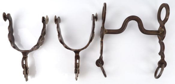 DOUBLE MOUNTED WALT RAMBO TEXAS STYLE SILVER SPURS