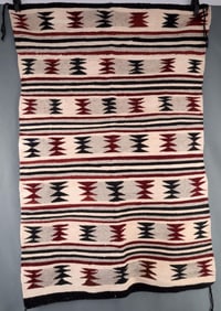 VINTAGE NATIVE AMERICAN INDIAN WOOL RUG