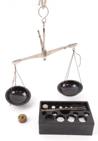 VINTAGE SOVIET HANGING SCALE & SET OF WEIGHTS