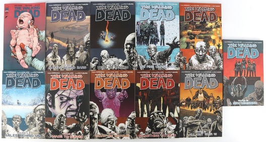 WALKING DEAD GRAPHIC NOVEL VOLUMES LOT OF 11