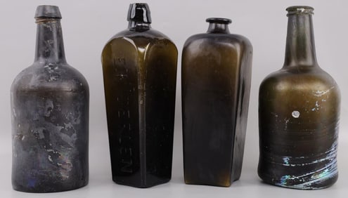 LOT OF 4 VINTAGE BOTTLES E. KINDERLEN