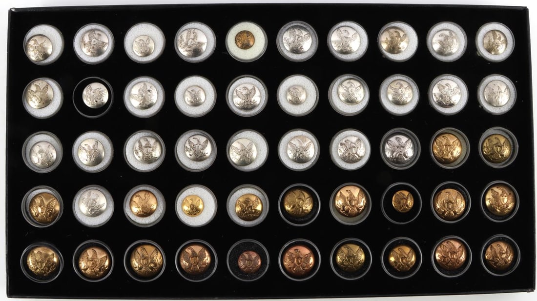 50 CIVIL WAR EAGLE INFANTRY I BUTTON LOT: All very fine or better, Albert's GI issues, 15 to 27 mm in size. Provenance: from the lifetime collection of Dr. Lou Hill, Tallahassee, Fl. This lot has a reserve.