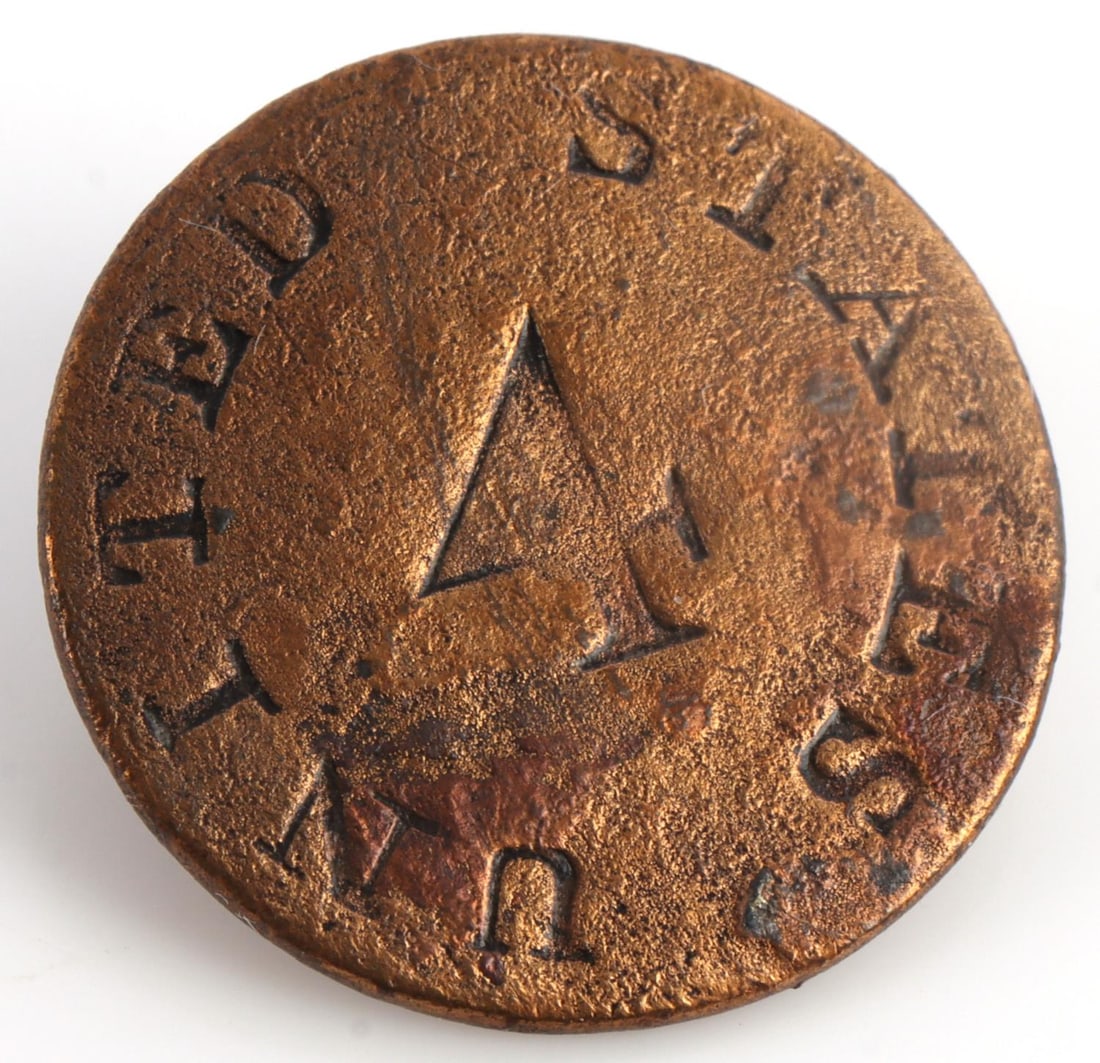 UNITED STATED 4TH REGIMENT 1798 BUTTON: Reverse stamped plated, copper 1 piece original shank. United States encircling the regimental number 4, 20 mm, Albert's GI 28, R4, rarity value 35. Made and delivered by Robert Martin, Philadelphia. 
