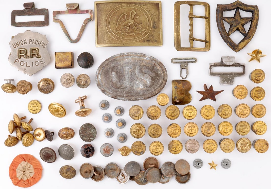 MILITARY RAILROAD POLICE BADGE BUTTON BUCKLE 75PCS: Lot of approximately 75 pieces 19th and 20th century badges, buckles and buttons. Largely brass and pewter.