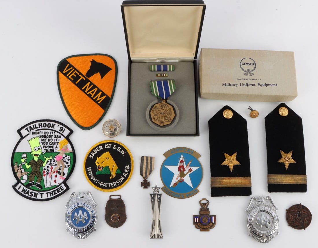 US ARMY NAVY NETHERLANDS MEDAL & PATCH LOT OF 14: Lot of fourteen (14) pieces. Includes 19th-century Netherlands Husselt Cross of Volunteers in riker case, cased US Army Achievement Medal with ribbon par and pin, cased US Navy shoulder boards with go