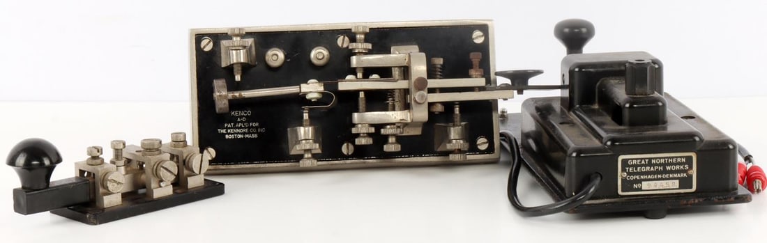 KENCO GREAT NORTHERN RAF TELEGRAPH KET LOT OF 3: Danish GREAT NORTHERN Telegraph Morse Key Works Copenhagen Denmark SR 94498. WWII RAF Morse Tapper Key WTBAMP NO 2 dated 190 on the reverse. Kenco Bug - The Kenmore Company, Boston, Massachusetts. 193