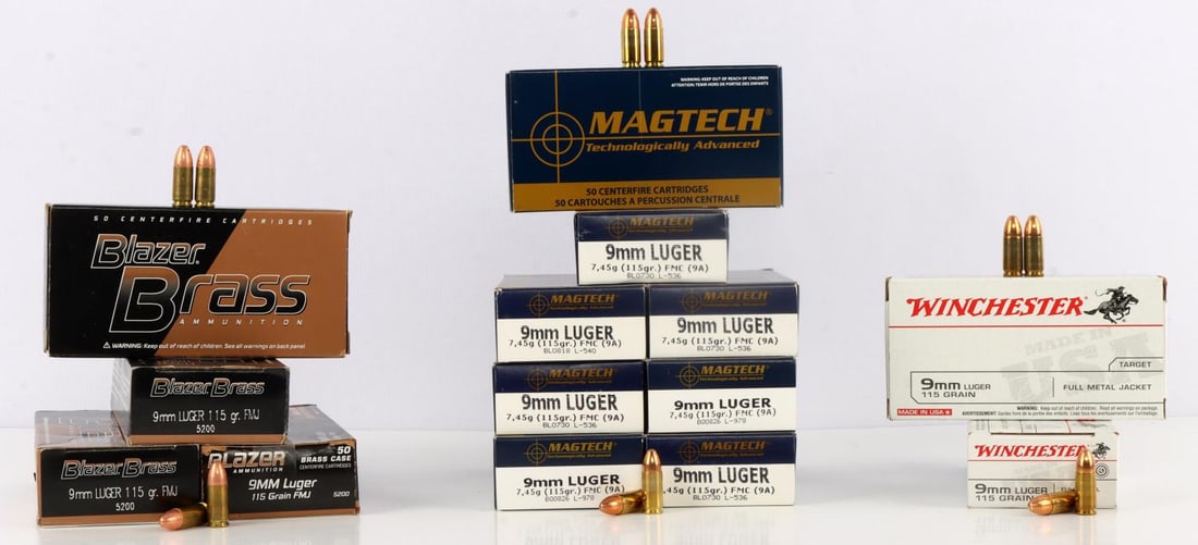 700 ROUNDS 9MM LUGER 115GR FMJ PISTOL AMMO: Lot of 700 rounds 9mm Luger ammo. Includes 4 boxes (50 each, 200 total) Blazer Brass Full Metal Jacket 115 Grain. 2 boxes (50 each, 100 total) Winchester Full Metal Jacket 115 Grain. 8 boxes (50 each,