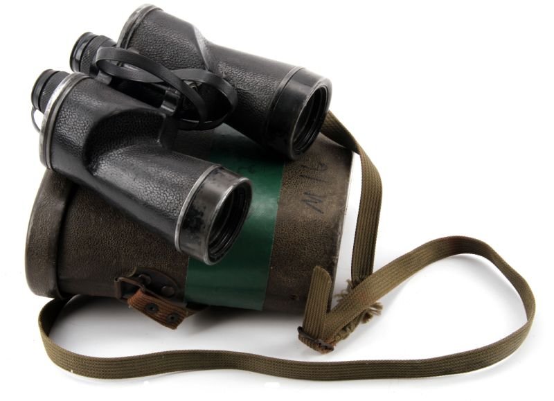 1944 US MARINE CORPS BINOCULARS BY BAUSCH & LOMB: Marked on binoculars U.S. MARINE CORPS MARK 46. NO. 4453. 1944. Made by Bausch & Lomb opt. co. Rochester NY USA. Also marked 7x50. Includes case marked CASE CARRYING M63A1. Overall in very good condit