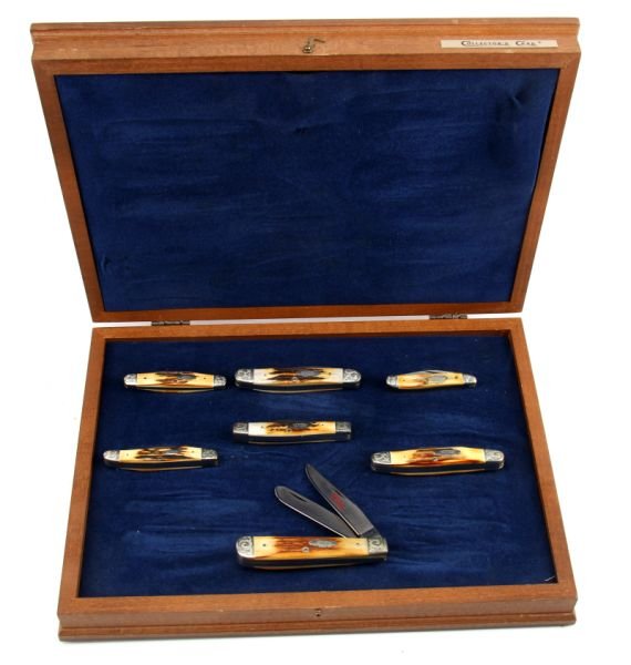1978 CASE XX RED ETCH STAG SET 7 KNIVES IN CASE: 1978 Case XX Red Etch Stag 7 Knife Set. All natural bone handles and intricately scrolled bolsters. Set includes: Trapper, Sm. Jack, Equal End Pen, Muskrat, Peanut, Med. Jack and Stockman. Excellent c