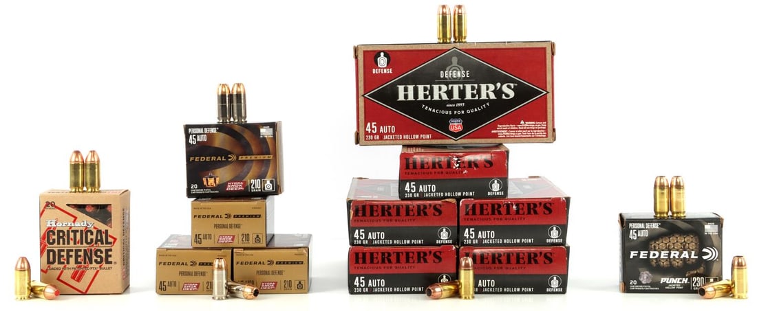 420 ROUNDS 45 ACP JHP PERSONAL DEFENSE AMMUNITION: Lot of 420 rounds 45 AUTO jacketed hollow point centerfire ammunition. Includes 300 rounds Herter's 230gr JHP (HRT45C), 80 rounds Federal Premium 210gr JHP Hydra-shok (P45HSD1), 20 rounds Federal 230g