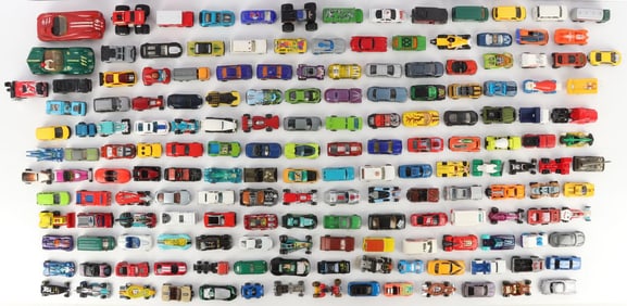 OVER THIRTEEN POUNDS OF TOY CARS HOT WHEELS