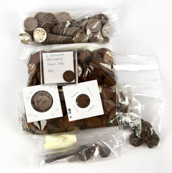 COIN COLLECTION WHEAT BUFFALO INDIAN & MORE: Consisting of 84 no date Buffalo nickels, 20 Indian cents, 550 Lincoln wheat cents, 15 silver war nickels, holed seated 1891 dime, hold 1925 standing liberty quarter, and a 1716 Denmark Skilling,
