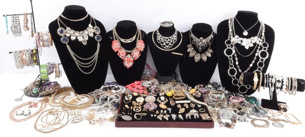DEALER LOT OF OVER 15 LBS ESTATE COSTUME JEWELRY