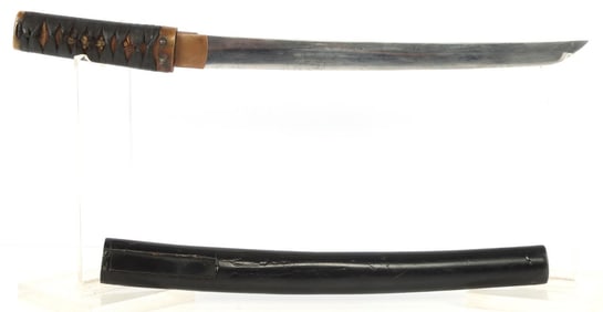 ANTIQUE JAPANESE TANTO BLADE WITH WOODEN SCABBARD