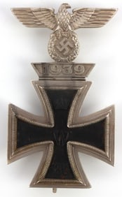 WWI WWII GERMAN THIRD REICH CROSS W HINGED SPANGE