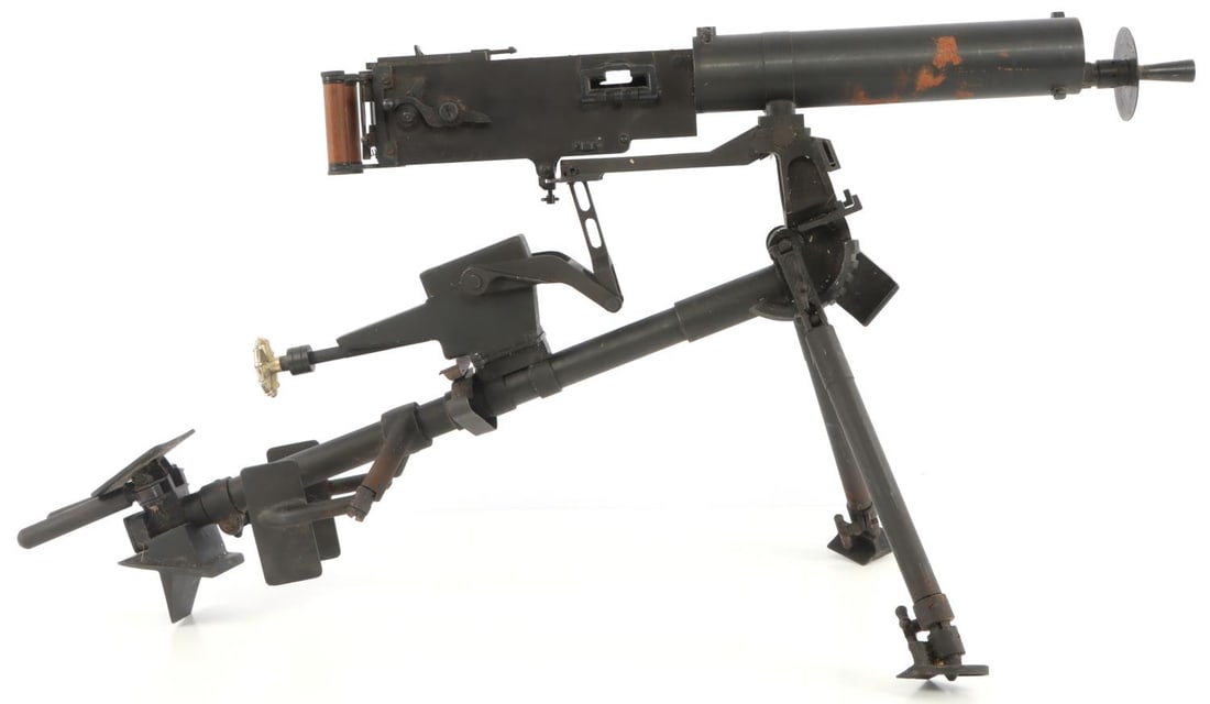 WWI GERMAN 1/2.5 MODEL MG 08 MAXIM GUN & TRIPOD: All-metal, operable 1:2.5 scale model German MG 08 Maxim machine gun. Includes adjustable ring mount tripod with telescoping legs. Sights, paddle trigger, charging lever and feed opening are operable.
