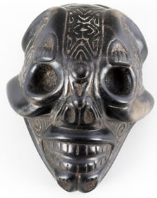PRECOLUMBIAN TAINO BAT HEAD WITH SECOND FACE