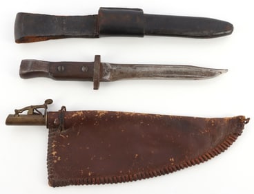 WWI ROSS BAYONET & ANTIQUE LEATHER SHOT FLASK