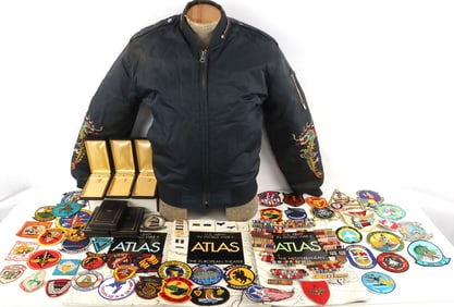 LOT OF 59 US MILITARY PATCHES RIBBON BAR & JACKET