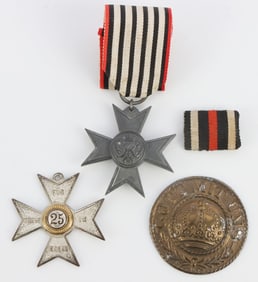 LOT OF 4 WWI GERMAN BADGES & MEDALS HINDENBURG