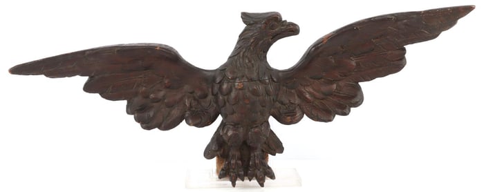 EARLY 19TH CENTURY AMERICAN FEDERAL EAGLE CARVING