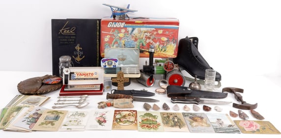 LARGE GENERAL ANTIQUE & COLLECTIBLE LOT