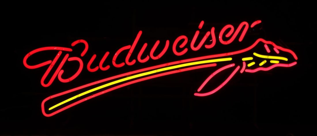 BUDWEISER FSU SEMINOLES SPEAR NEON BAR LIGHT: A unique bright, striking Budweiser neon bar sign that features the famous "spear" of the Florida State Seminoles. This bar light works great and has a dimmer to control brightness intensity. Great fo