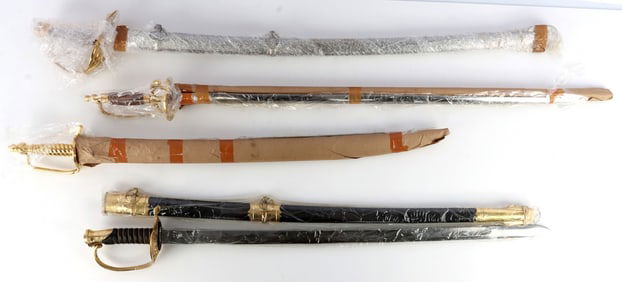 4 INDIA MADE REPRODUCTION SWORD LOT CSA WRISTBREAK