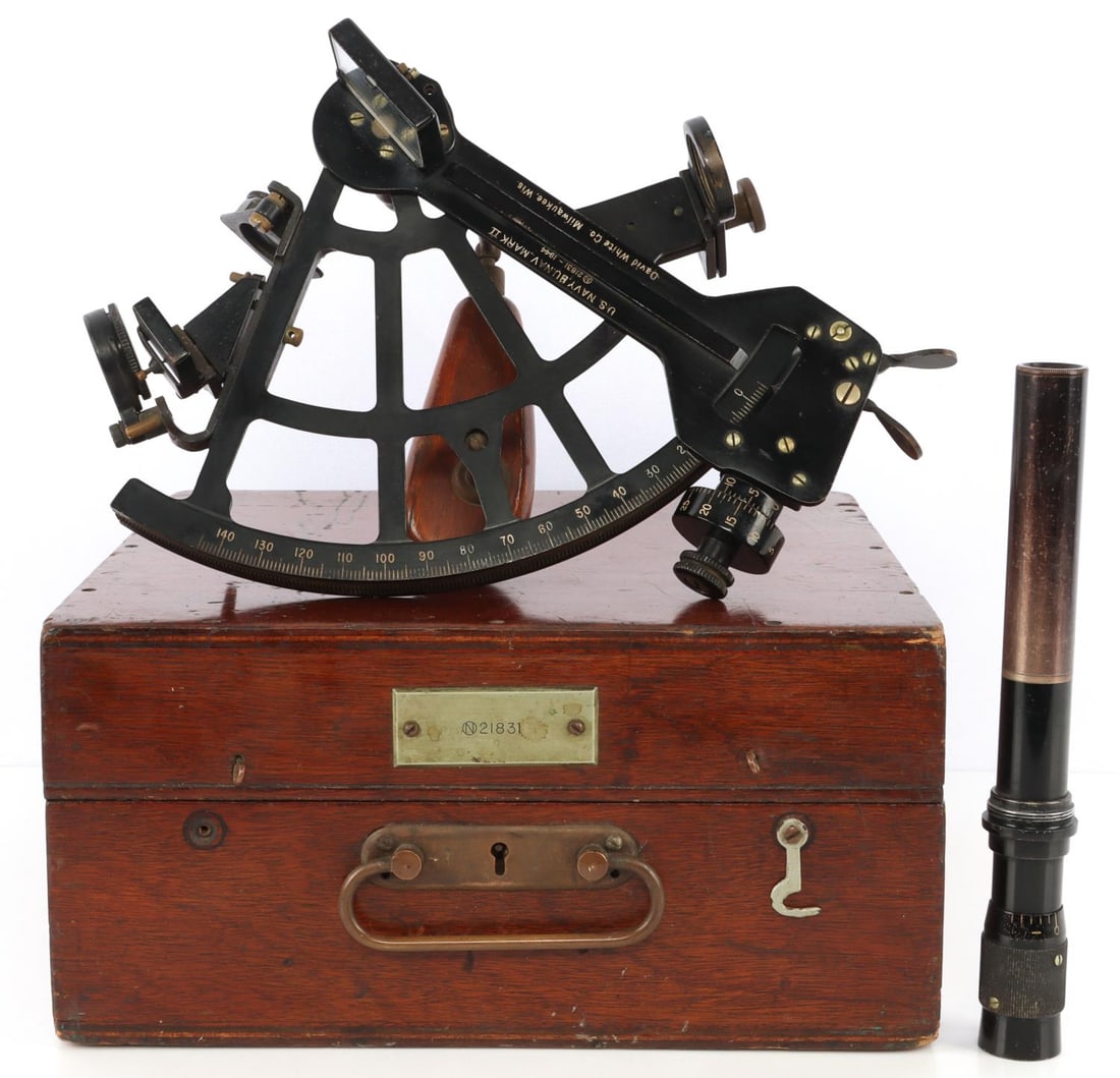 WWII U.S. NAVY DAVID WHITE MKII SEXTANT 1944 DATED: Has 1952 inspection certificate. Complete. Very good, original condition.