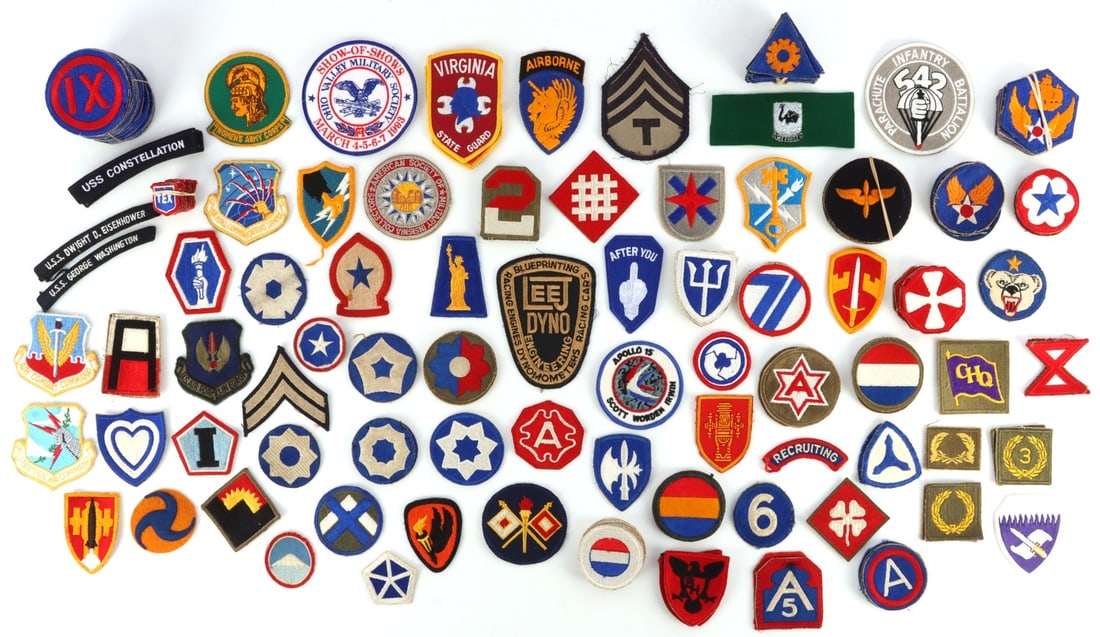 200+ PCS LOT WWII KOREA VIETNAM US UNIFORM PATCHES: Lot of approx. 200 pieces. US military uniform patch collection. Good condition.