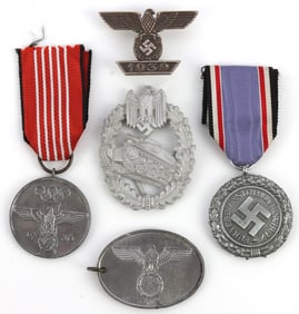 LOT OF 5 WWII GERMAN AWARDS IRON CROSS SPANGE