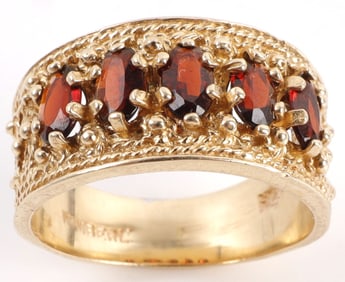 14K GOLD RING WITH 5 GARNET STONES