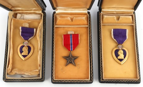 1 WWII NAME BRONZE STAR & 2 CASED PURPLE HEART LOT