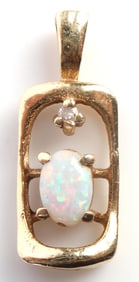 10KT YELLOW GOLD OPAL AND DIAMOND PENDANT