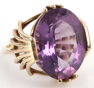 10K YELLOW GOLD AMETHYST RING SIZE 8