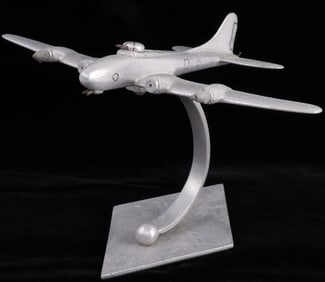 WWII BOEING B-17 ALUMINUM SCRAP TRENCH ART MODEL