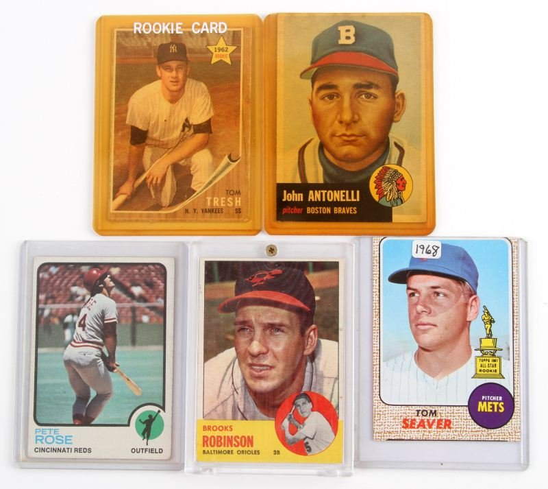 5 VINTAGE BASEBALL CARDS TRESH, ROBINSON, ROSE: Cards include Tom Tresh rookie card, John Antonelli, Brooks Robinson, Pete Rose, and Tom Seaver. Cards are well centered (Seaver card looks to be to high). All corners look to be good. Overall good co