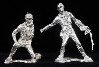 LOT 2 999 FINE SILVER SOLDIER RADIOMAN & FOLLOW ME