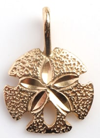 14K YELLOW GOLD SAND DOLLAR PENDANT