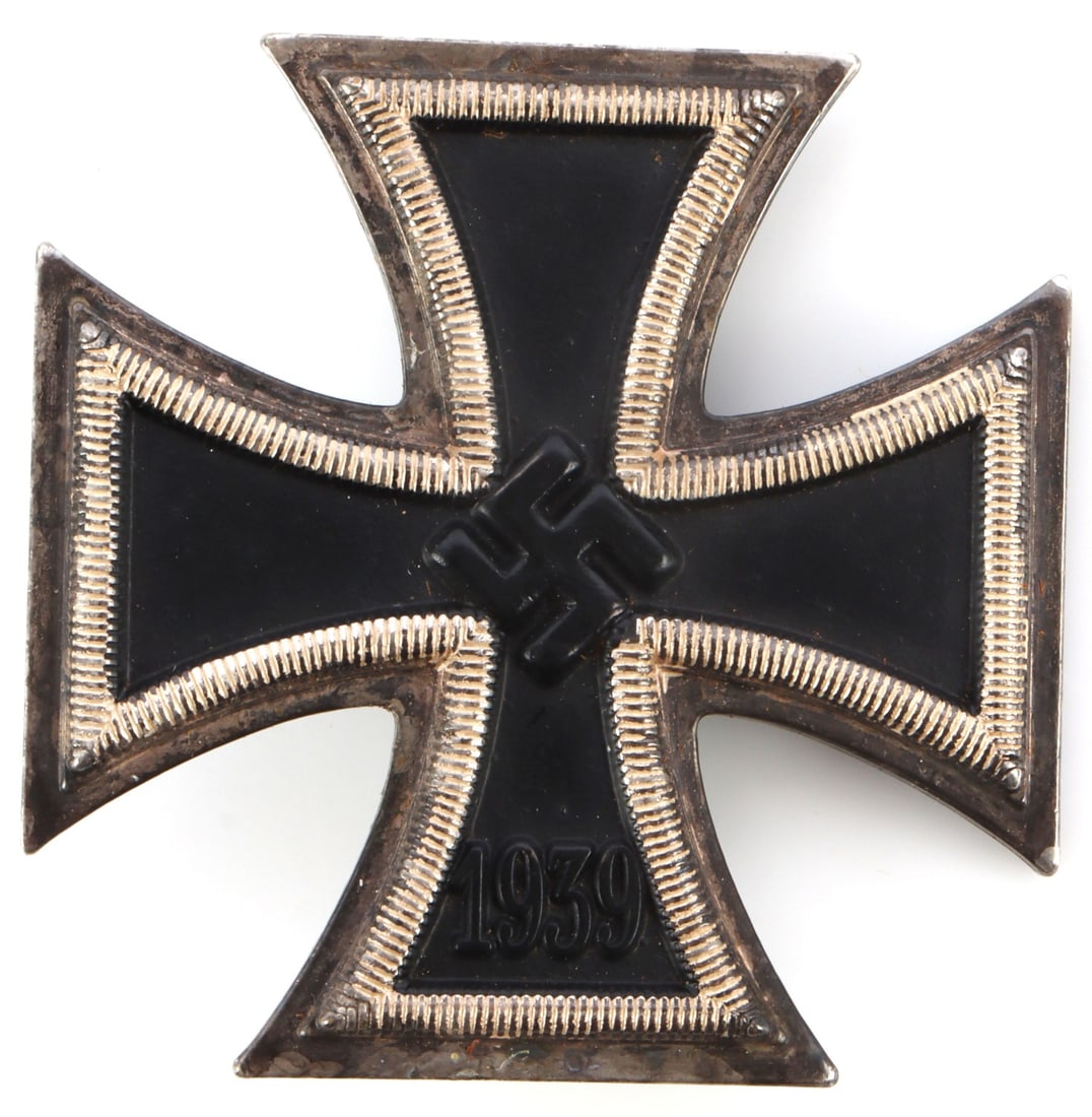 WWII GERMAN IRON CROSS 1ST CLASS PINBACK MARKED 50: Two-piece construction, non-magnetic core, vertical pinback with flat wire catch. Pin stamped "50." 1.75X1.75 inches. Gross weight 29.1 grams. Good condition. Shows silver toning. Unauthenticated, sol