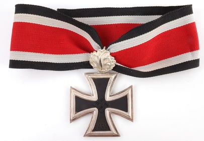 WWII GERMAN THIRD REICH KNIGHTS CROSS W OAK LEAVES