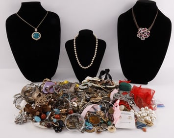 LOT OF OVER 12 LBS UNSEARCHED COSTUME JEWELRY