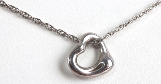 TIFFANY CO SILVER 18 INCH CHAIN WITH HEART PENDANT