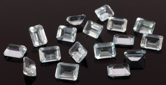 15 CARATS OF LOOSE CUT AQUAMARINE BERYL