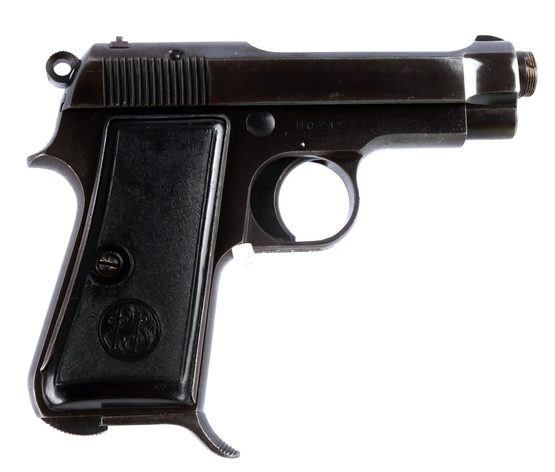 BERETTA MODEL 1934 .380 ACP SEMI AUTO PISTOL: Beretta M1934 C semi-automatic pistol. 3.5-inch barrel. High-polish blued finish. Steel-lined bakelite grip panels with PB monogram. Import marked on underside of trigger guard. Includes one (1) magaz