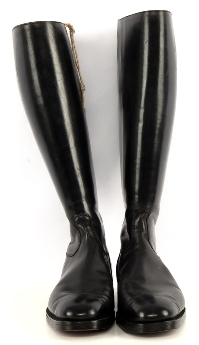 WWII GERMAN ARMY CAVALRY BOOTS UNISSUED: Size 9 1/2. Appears unused. Wearable. Very good, original condition. This lot has a reserve.